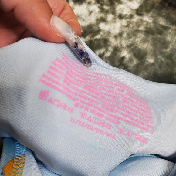 Victoria's Secret Ruffle Plungr Lemon Print Bikini - Picture 4 of 7